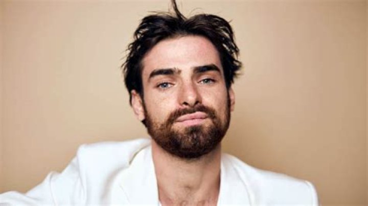 Aaron Bruno biografía, edad, altura, esposo, net worth, familia