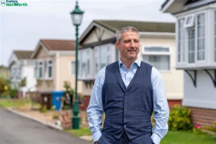 Alfie Best biografía, edad, altura, esposo, net worth, familia