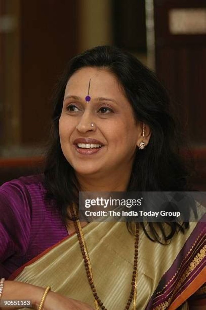 Arati Ankalikar-Tikekar Biography, Age, Height, Husband, Net Worth, Family