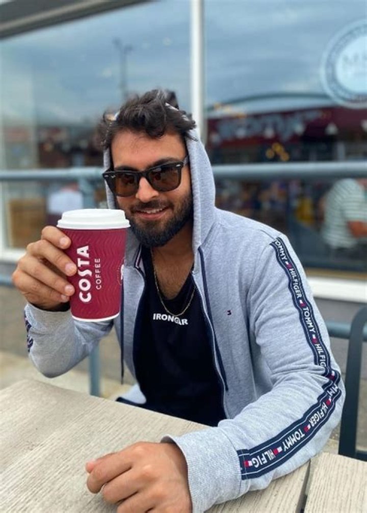 Asad Siddiqui Biography, Age, Height, Wife, Net Worth, Family