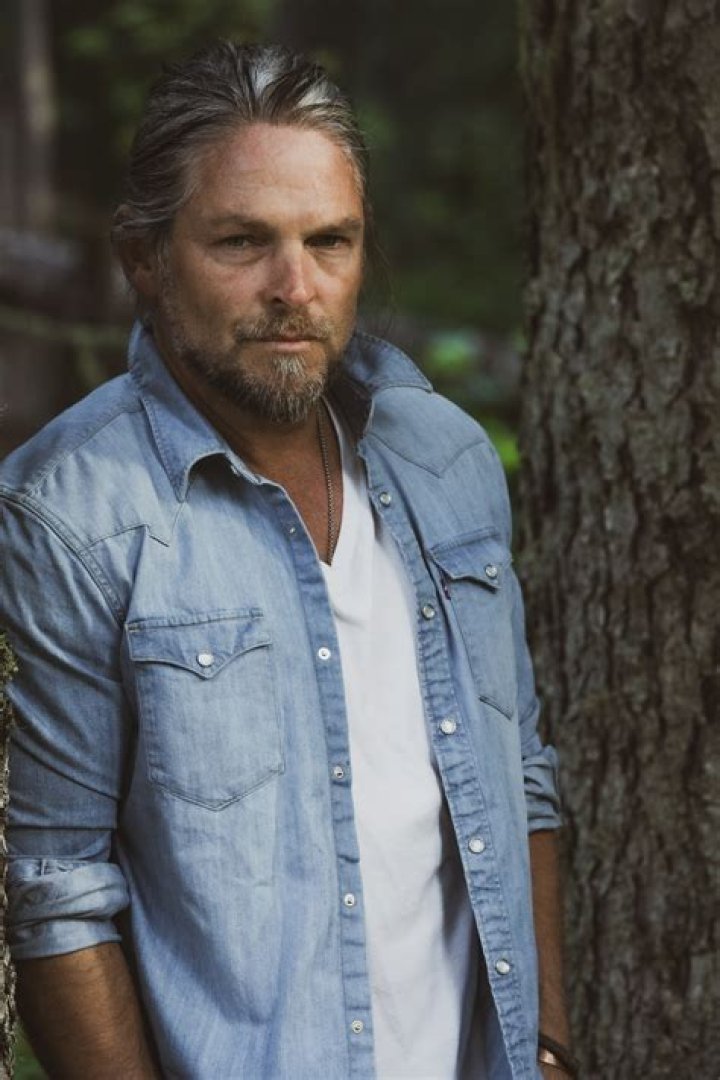 Brian Presley biografía, edad, altura, esposo, net worth, familia