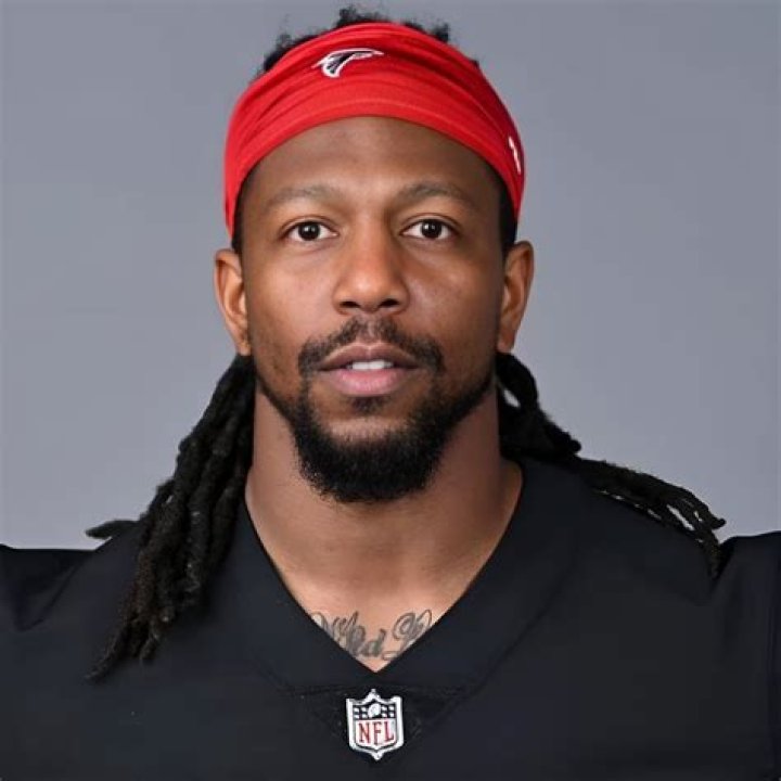 Bud Dupree Biography, Age, Height, Wife, Net Worth, Family