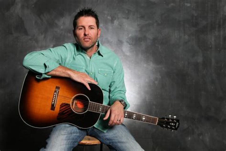 Casey Donahew Biography, Age, Height, Wife, Net Worth, Family