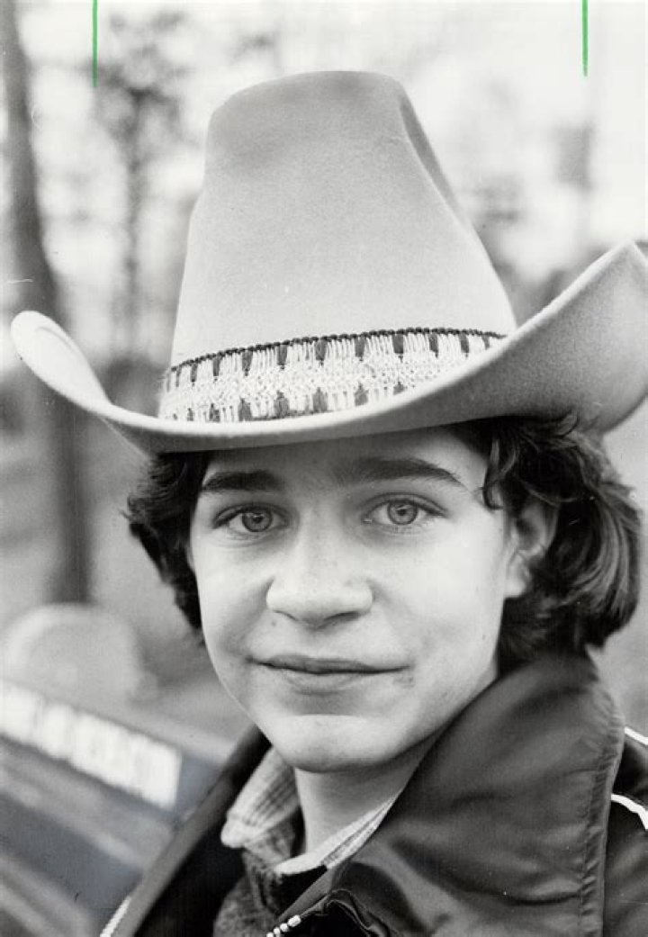 Chris Makepeace biografía, edad, altura, esposo, net worth, familia