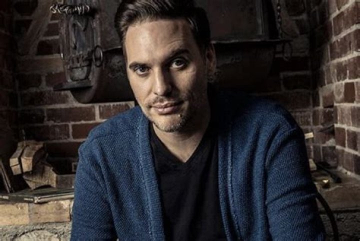 Curtis Gwinn Biography, Age, Height, Wife, Net Worth, Family