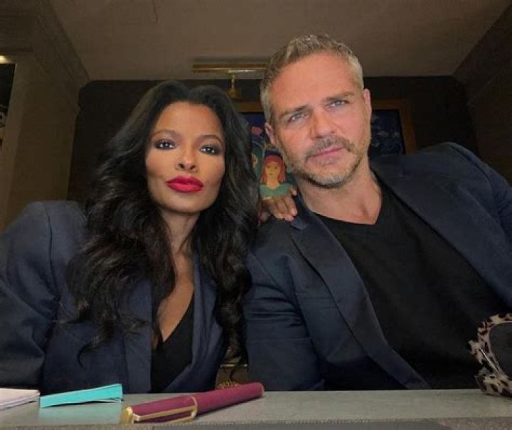 Dee Dee Sharp Biography, Age, Height, Husband, Net Worth, Family