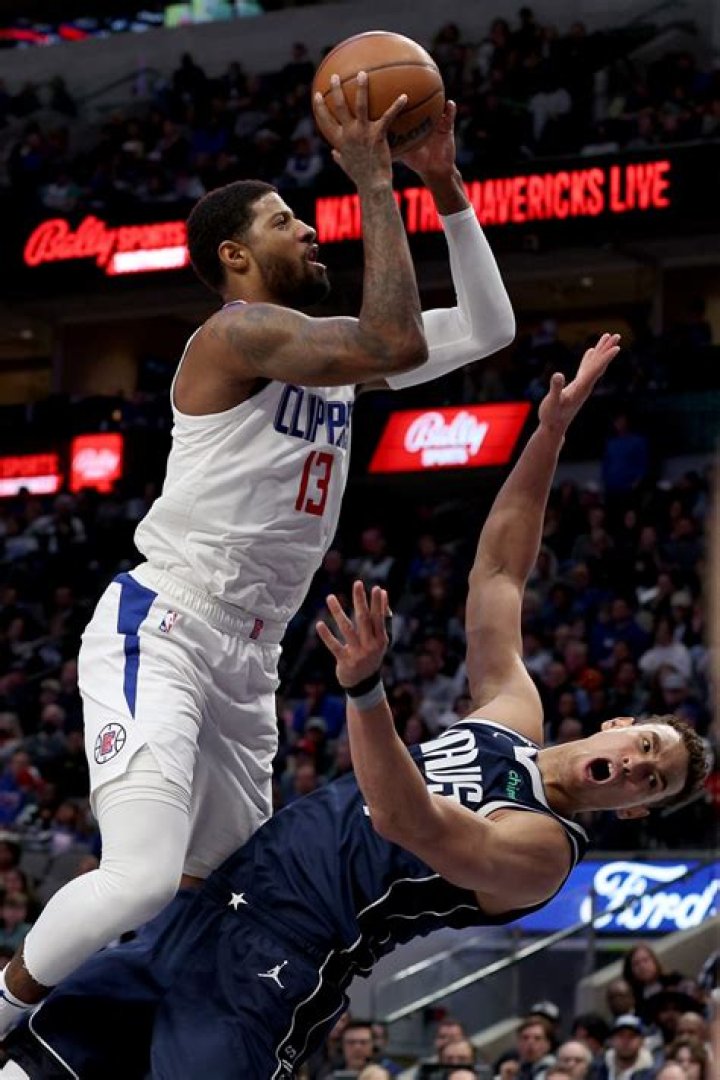 Dwight Powell Biography, Age, Height, Wife, Net Worth, Family