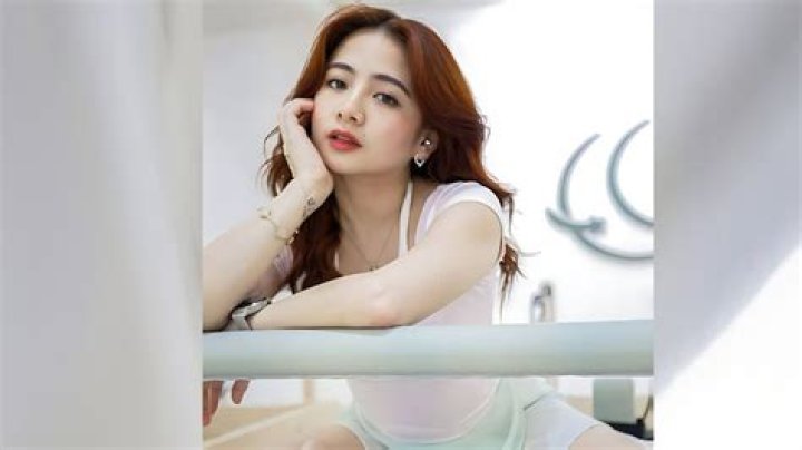 Ella Cruz Biography, Age, Height, Husband, Net Worth, Family
