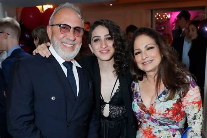 Emily Estefan Biography, Age, Height, Husband, Net Worth, Family