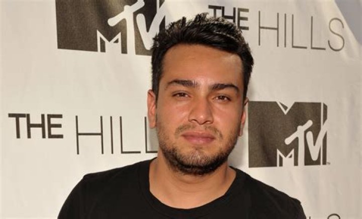 Frankie Luvu biografía, edad, altura, esposo, net worth, familia