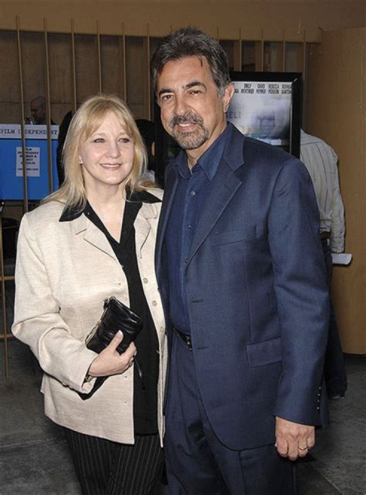 Gia Mantegna Biography, Age, Height, Husband, Net Worth, Family