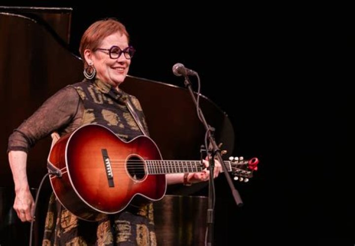 Iris DeMent Biography, Age, Height, Husband, Net Worth, Family