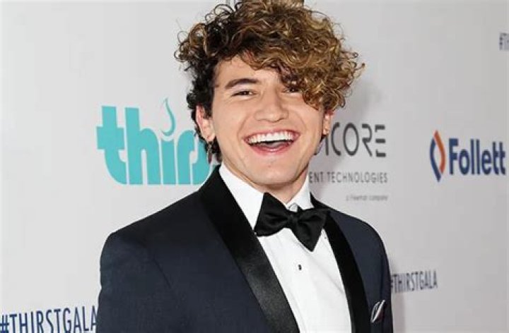 JC Caylen Biography, Age, Height, Wife, Net Worth, Family