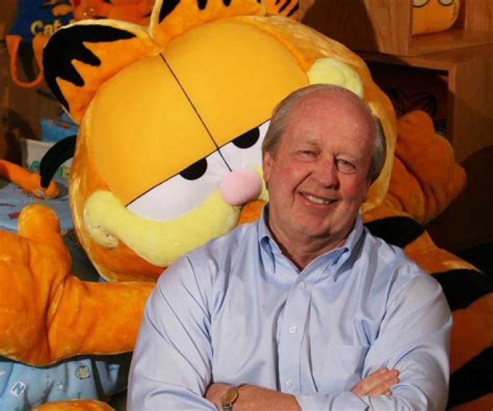 Jim Davis Biography, Age, Height, Wife, Net Worth, Family