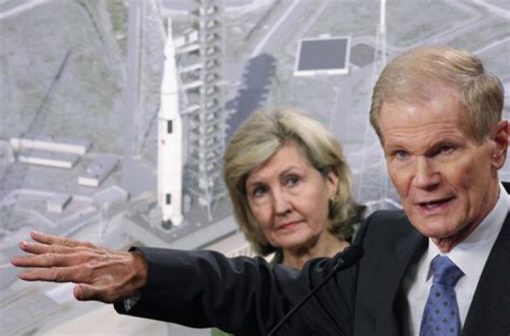 Kay Bailey Hutchison Biography, Age, Height, Husband, Net Worth, Family
