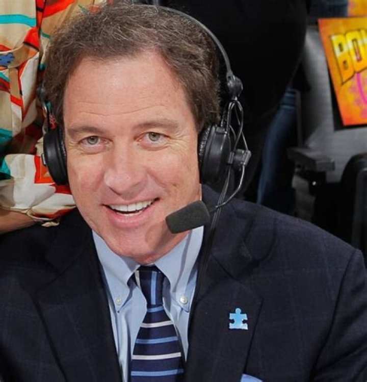 Kevin Harlan Biography, Age, Height, Wife, Net Worth, Family