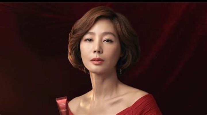 Kim Sung-ryung Biography, Age, Height, Husband, Net Worth, Family