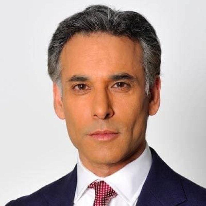 Matthew Amroliwala Biography, Age, Height, Wife, Net Worth, Family