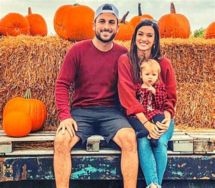 Mike Tolbert Biography, Age, Height, Wife, Net Worth, Family