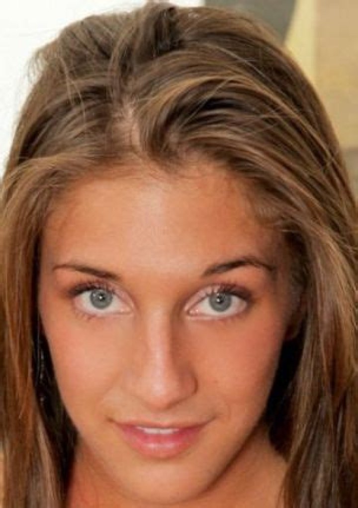 Mischa Brooks Biography, Age, Height, Husband, Net Worth, Family