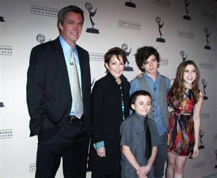 Neil Flynn Biography, Age, Height, Wife, Net Worth, Family