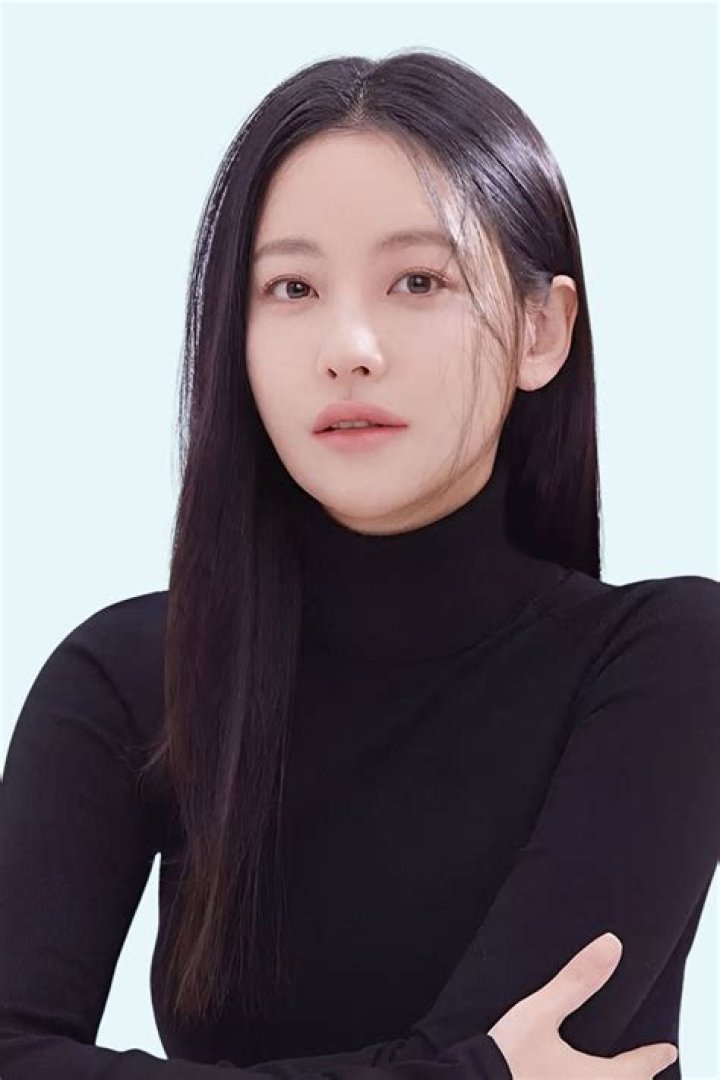 Oh Yeon-seo Biography, Age, Height, Husband, Net Worth, Family