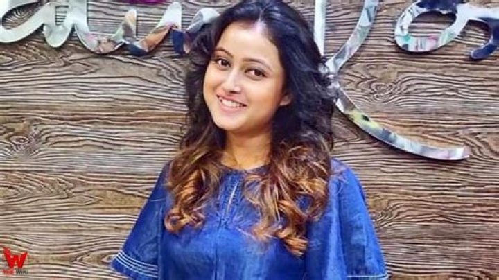 Pallavi Sharma Biography, Age, Height, Husband, Net Worth, Family
