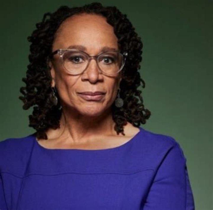 S. Epatha Merkerson Biography, Age, Height, Husband, Net Worth, Family