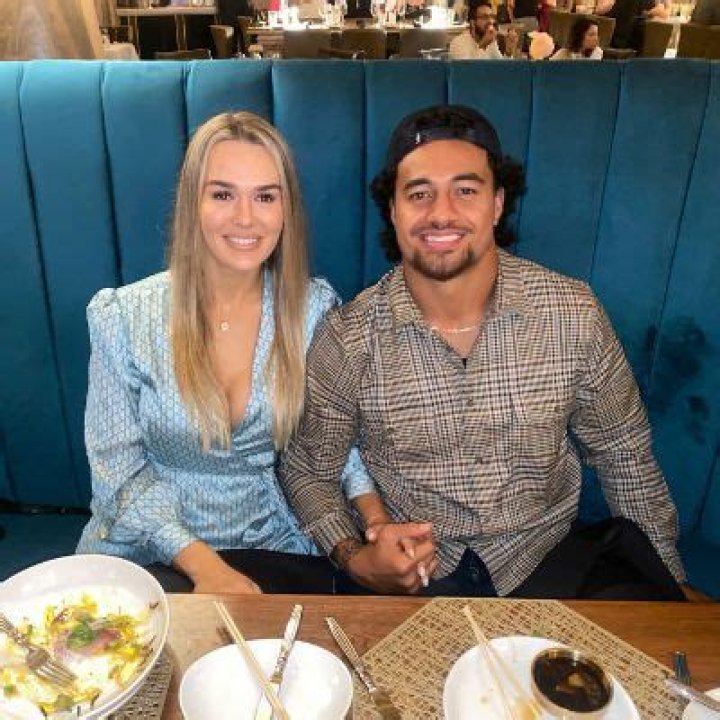 Sione Takitaki Biography, Age, Height, Wife, Net Worth, Family