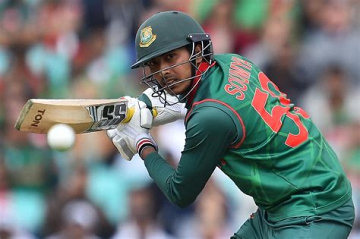 Soumya Sarkar Biography, Age, Height, Wife, Net Worth, Family