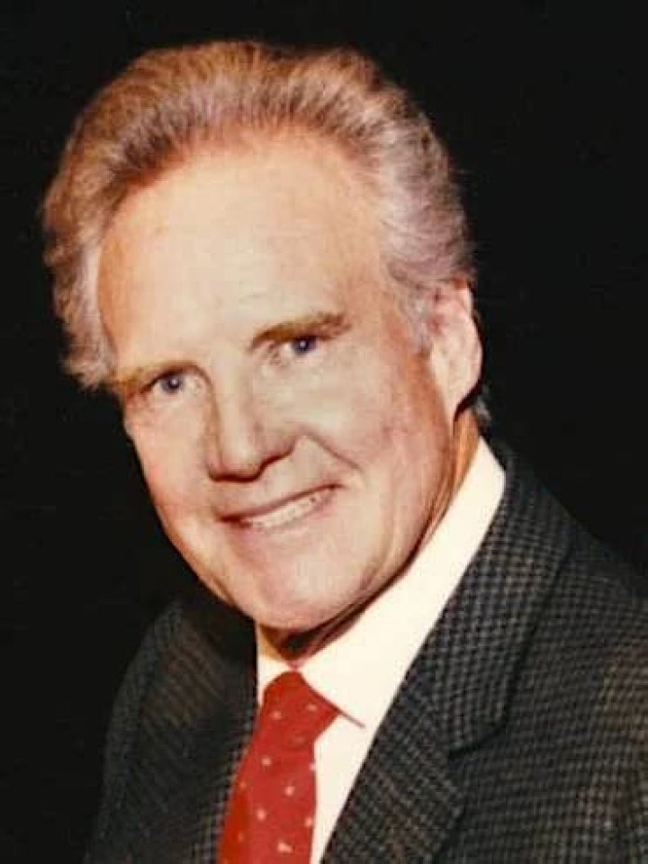 Steve Reeves biografía, edad, altura, esposo, net worth, familia