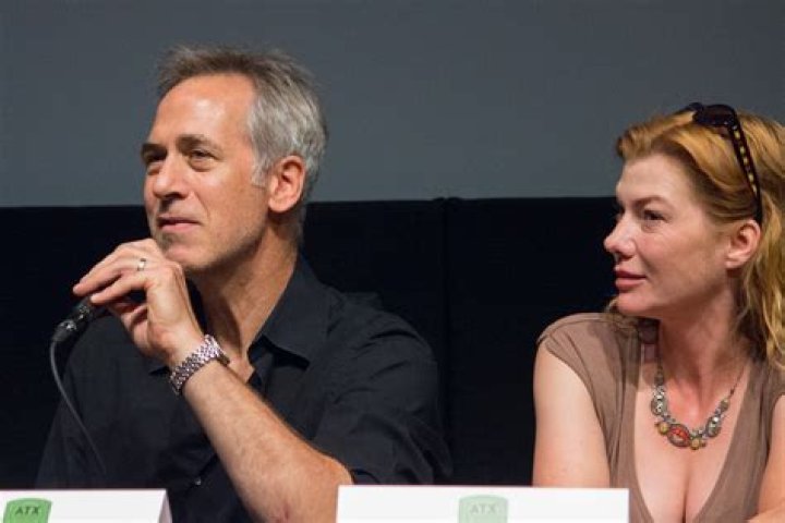 Tom Amandes Biography, Age, Height, Wife, Net Worth, Family