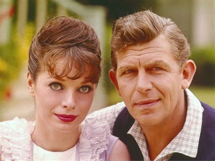 Valerie French Biography, Age, Height, Husband, Net Worth, Family