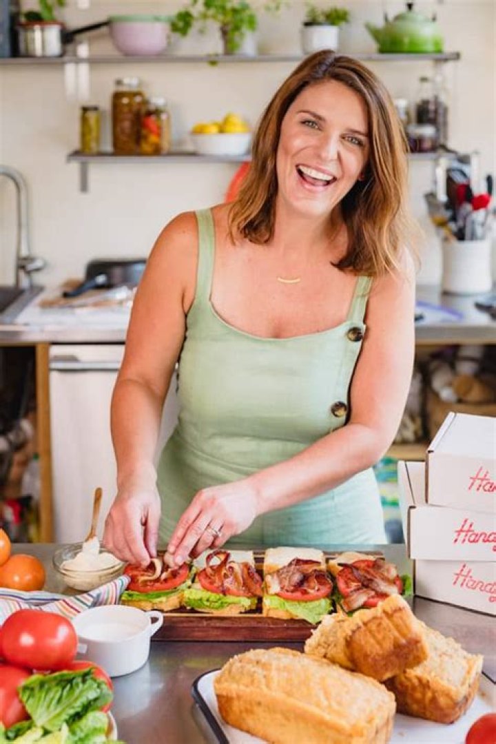 Vivian Howard Biography, Age, Height, Husband, Net Worth, Family