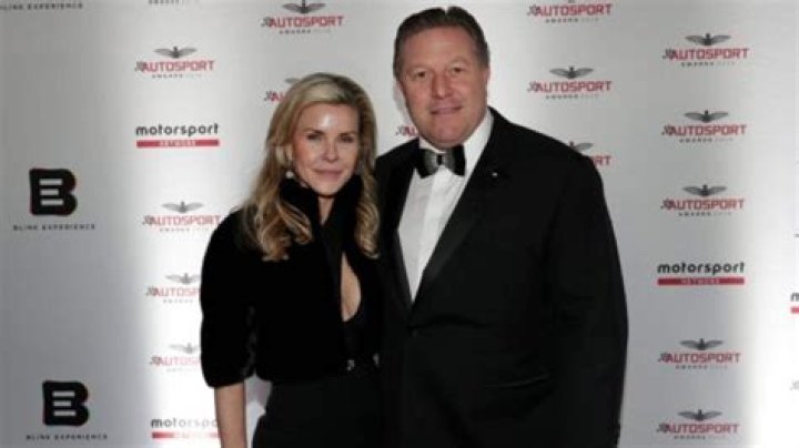 Zach Brown Biography, Age, Height, Wife, Net Worth, Family